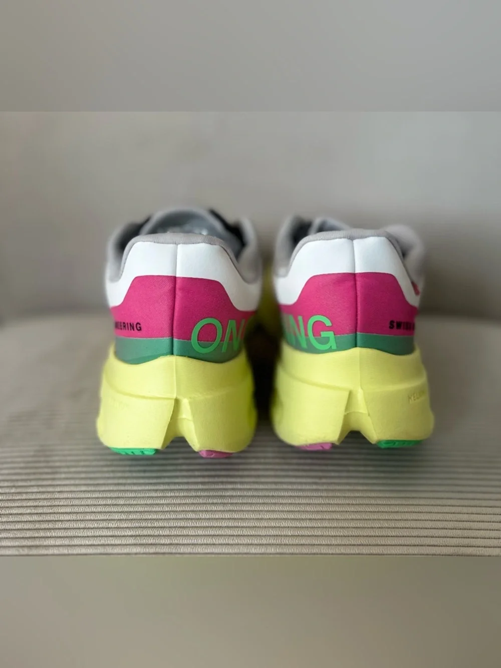 On Women's Cloudsurfer Next in the Pink / Limelight size 8.5 - Picture 9 of 11